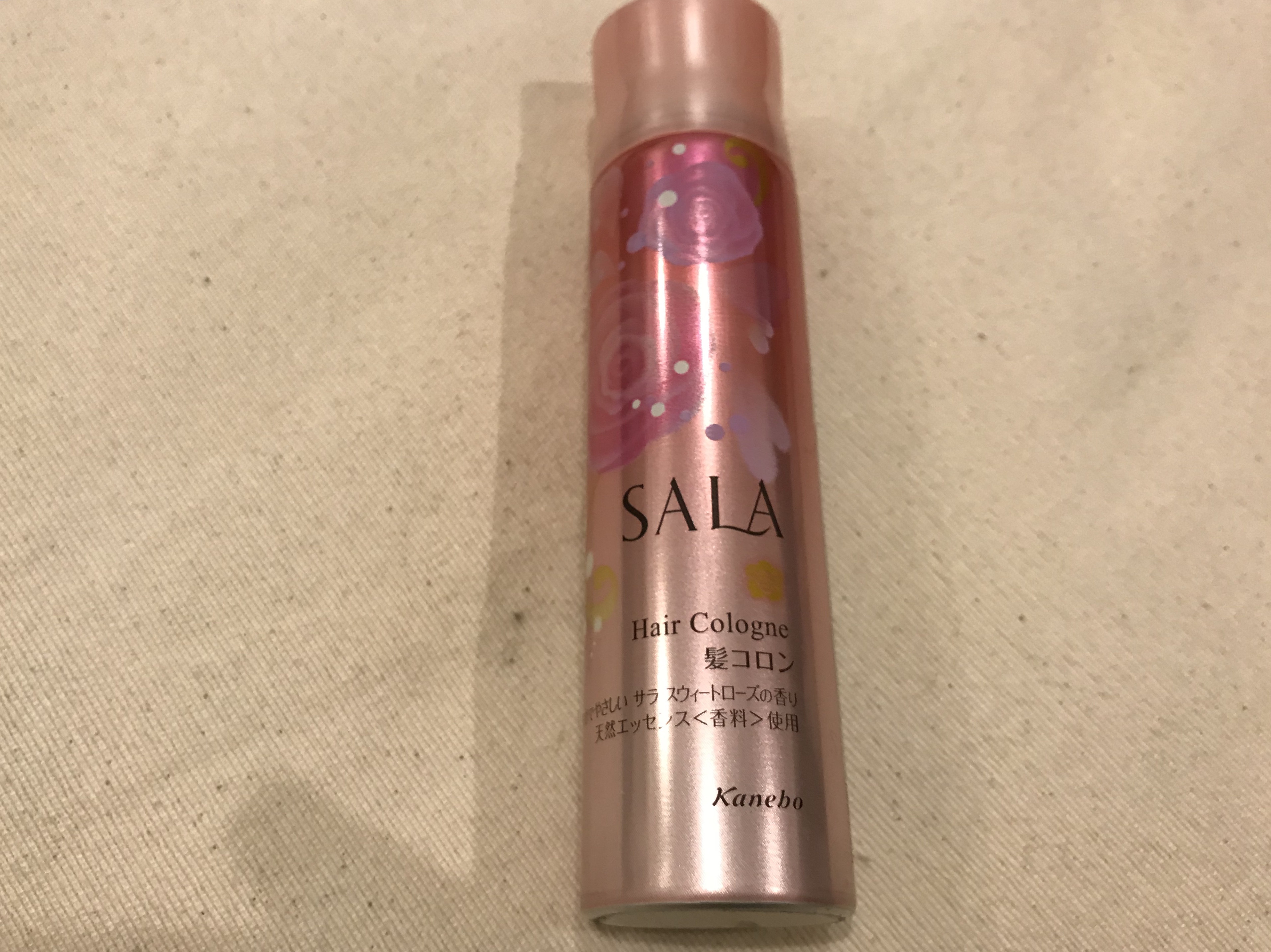 Sala サラ髪コロン スウィートローズ の使い方 注意点 素敵な香り続く なんでもダンボールライフ アラサー女子におすすめのアイテムを紹介するサイト